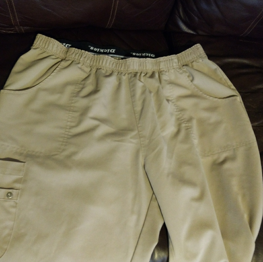 Scrub pants